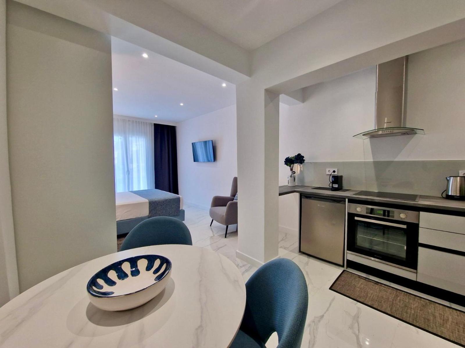 Kassiopi Piazza Suites Zewnętrze zdjęcie