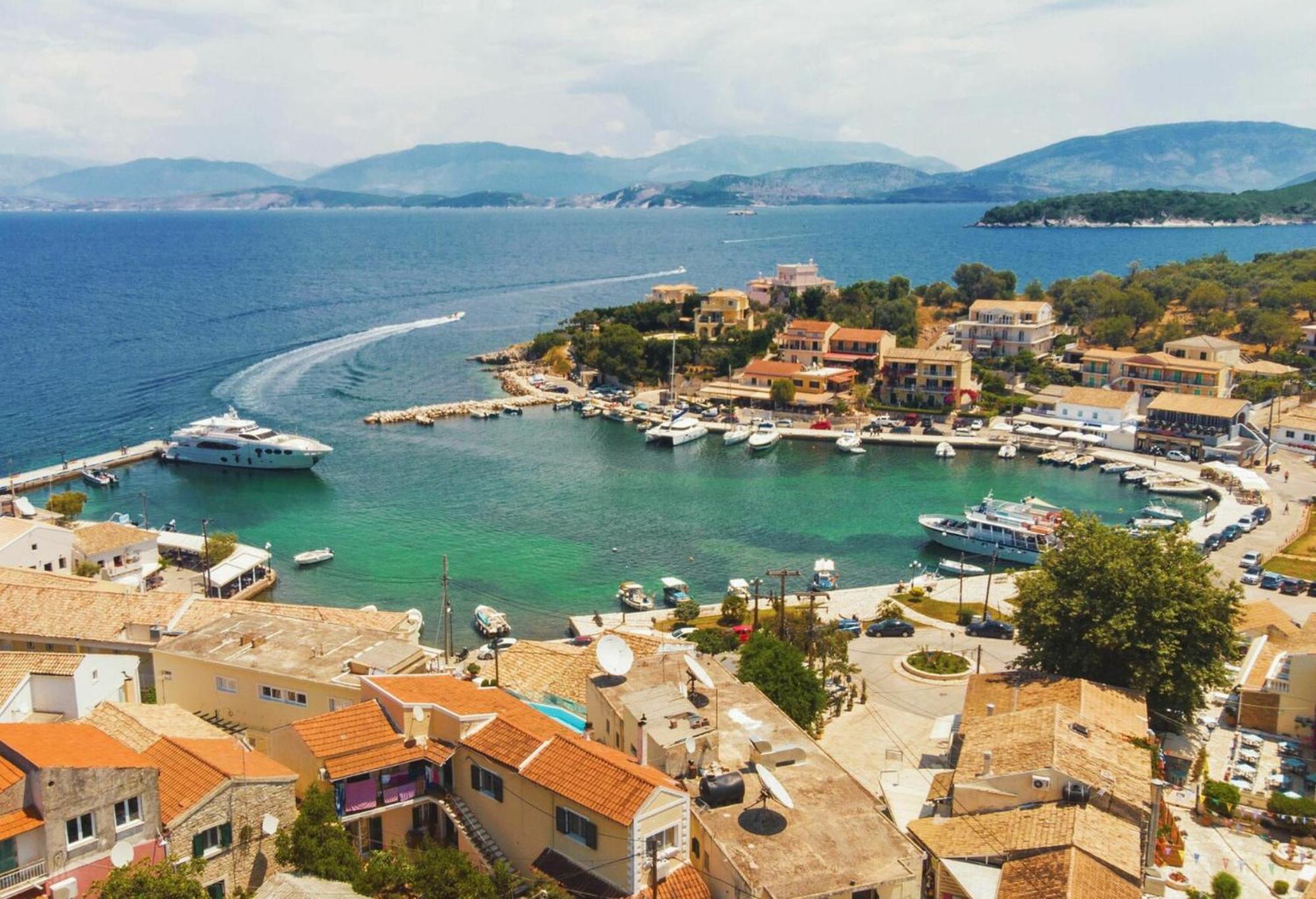 Kassiopi Piazza Suites Zewnętrze zdjęcie